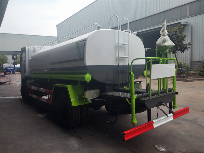 ��(gu��)���|�L(f��ng)������8����ˮ܇(ch��)�S(ch��ng)�҈�(b��o)�r(ji��)-��������