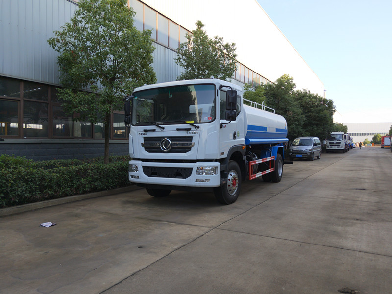 東風D9灑水車 多功能抑塵車 現(xiàn)車可分期包送到 東風D9灑水車 多功能抑塵車 現(xiàn)車可分期包送到