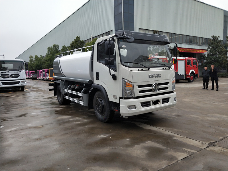 程力威牌CLW5121GSS6型灑水車-灑水車-程力灑水車廠家報價 程力威牌CLW5121GSS6型灑水車-灑水車-程力灑水車廠家報價