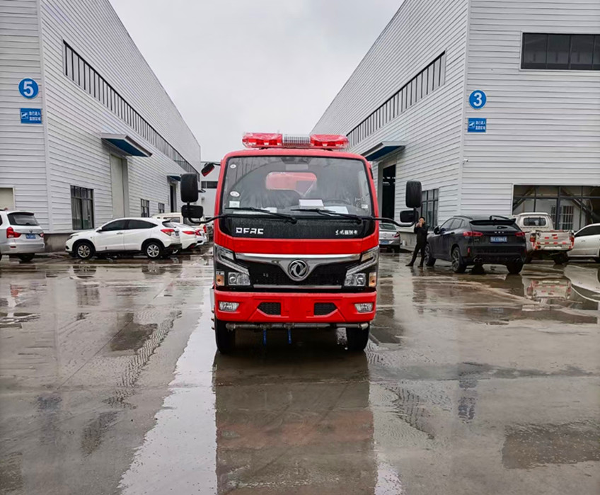 東風(fēng)D6酒水車5方8方廠家直銷-程力灑水車生產(chǎn)廠家-支持分期付款 東風(fēng)D6酒水車5方8方廠家直銷-程力灑水車生產(chǎn)廠家-支持分期付款