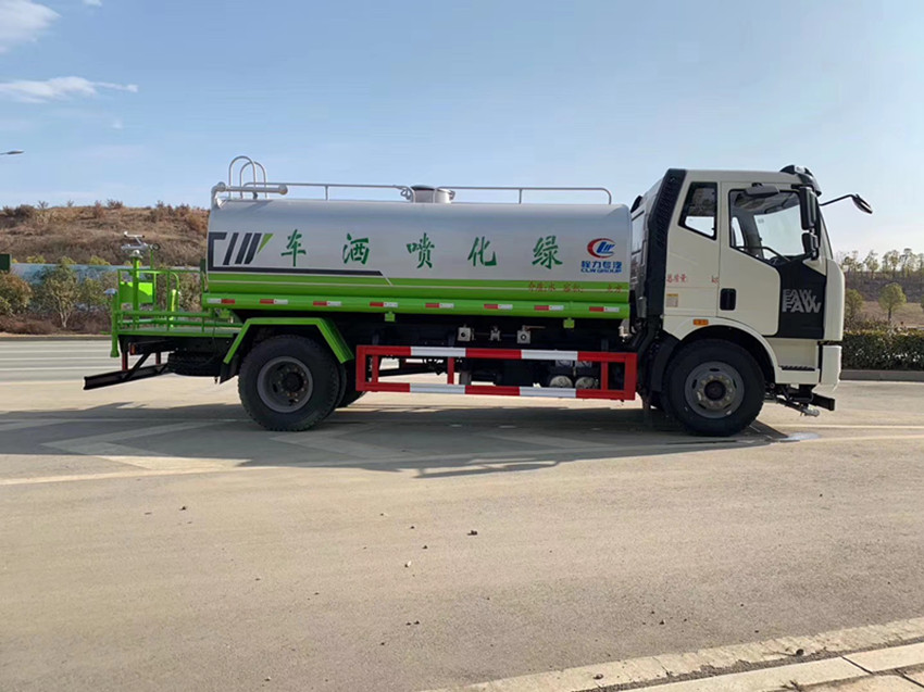 10噸灑水車(chē)報(bào)價(jià)多少錢(qián)一輛-10噸灑水車(chē)廠家報(bào)價(jià) 10噸灑水車(chē)報(bào)價(jià)多少錢(qián)一輛-10噸灑水車(chē)廠家報(bào)價(jià)