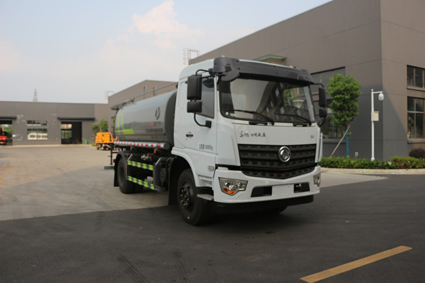 綠化灑水車(chē) 綠化灑水車(chē)